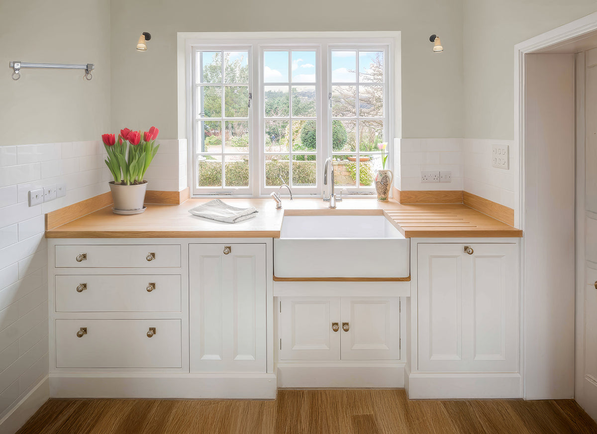 30&quot; Reversible single bowl fireclay kitchen sink with plain front apron