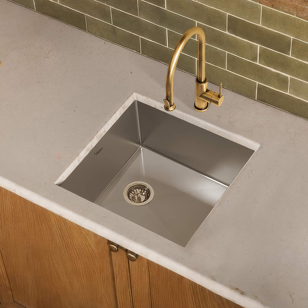 Brushed stainless steel commercial single bowl undermount sink
