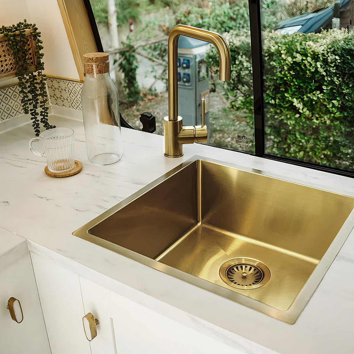 Undermount/Drop-In Single Bowl Stainless Steel Kitchen Sink Set: 16 Gauge, Linen Textured Inner Bowl