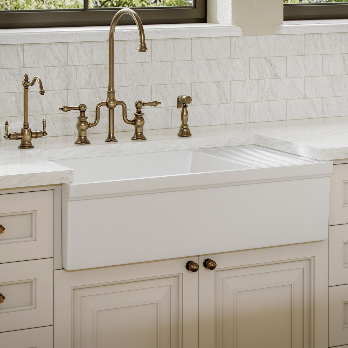 Large reversible single bowl fireclay kitchen sink: integral drain board, 2½” lip front apron