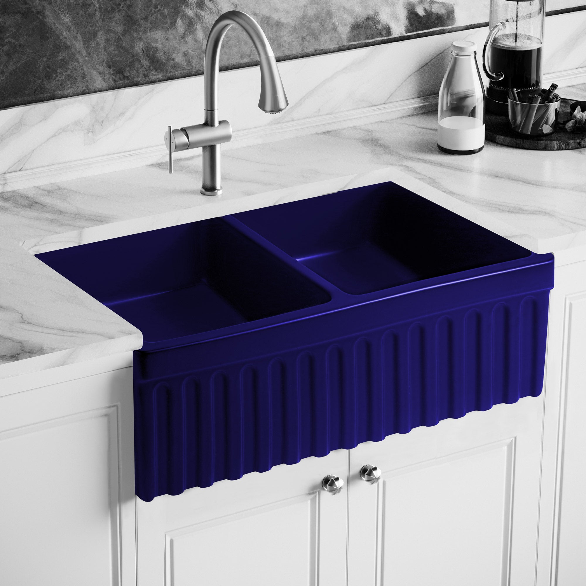 33" reversible double bowl fireclay kitchen sink: 2½” lip and fluted, 2” lip front apron