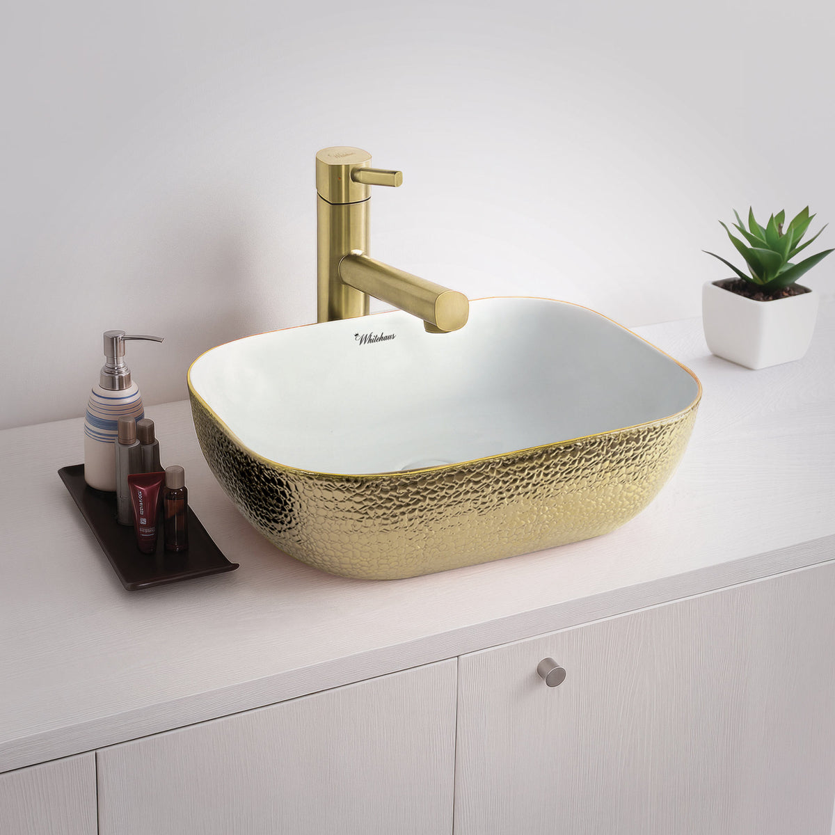 Lead-free solid stainless steel single lever elevated lavatory faucet
